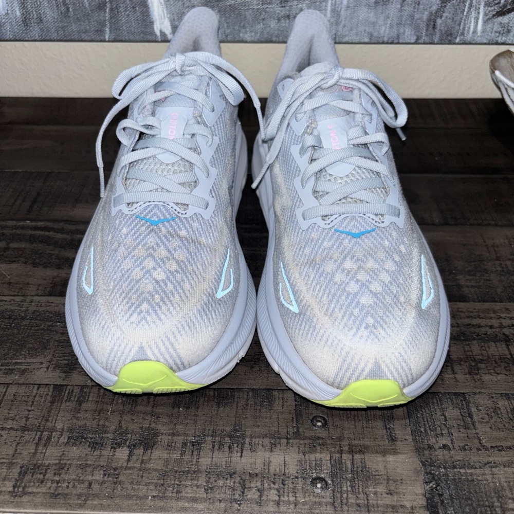 Hoka Women's Clifton 9 sneakers SZ Women's 10D WIDE - Picture 5 of 16